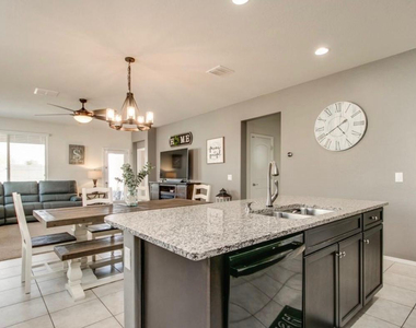 29857 W Columbus Avenue - Photo Thumbnail 30