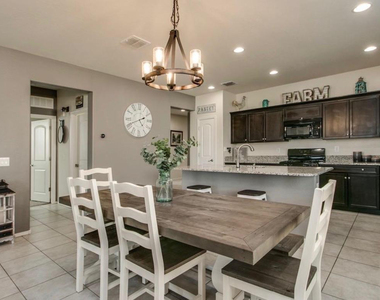29857 W Columbus Avenue - Photo Thumbnail 39