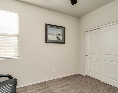 29857 W Columbus Avenue - Photo Thumbnail 19