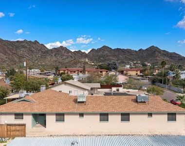 1420 E Brown Street - Photo Thumbnail 2