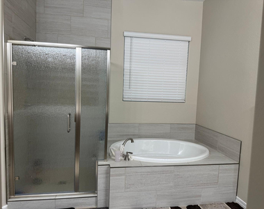 5525 W Banff Lane - Photo Thumbnail 46