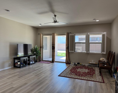 5525 W Banff Lane - Photo Thumbnail 43