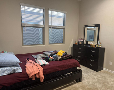 5525 W Banff Lane - Photo Thumbnail 15