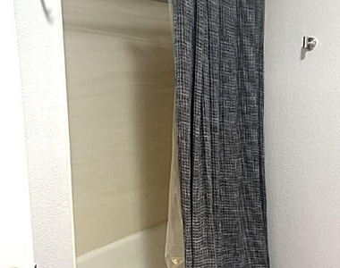10104 N 96th Drive - Photo Thumbnail 13