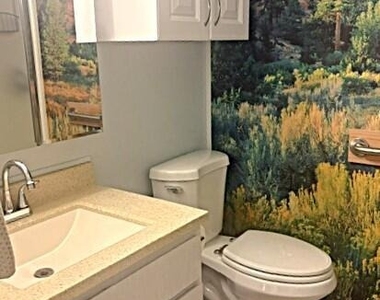 10104 N 96th Drive - Photo Thumbnail 9