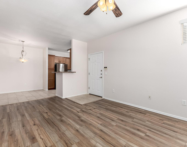 29606 N Tatum Boulevard - Photo Thumbnail 5