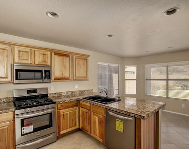 4726 E Mossman Road - Photo Thumbnail 5