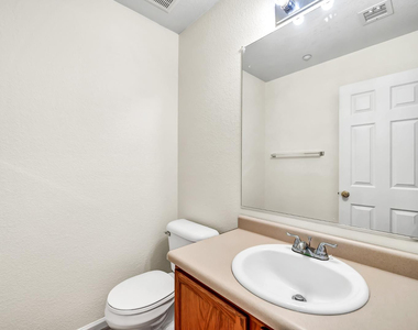 7500 E Deer Valley Road - Photo Thumbnail 25