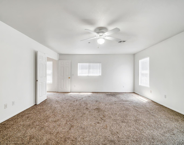 7500 E Deer Valley Road - Photo Thumbnail 15