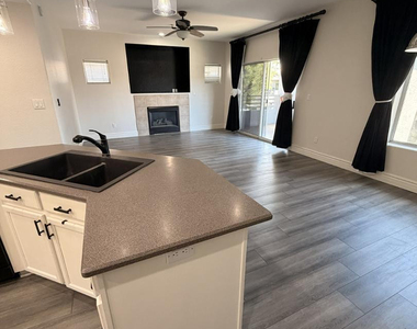 7401 W Arrowhead Clubhouse Drive - Photo Thumbnail 20