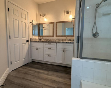 7401 W Arrowhead Clubhouse Drive - Photo Thumbnail 33