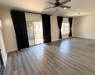 7401 W Arrowhead Clubhouse Drive - Photo Thumbnail 9