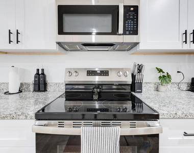 2210 E Alta Vista Road - Photo Thumbnail 3