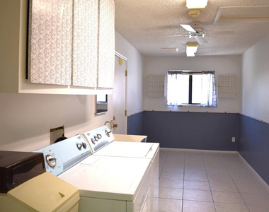 12411 W Foxfire Drive - Photo Thumbnail 18