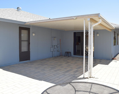 12411 W Foxfire Drive - Photo Thumbnail 12