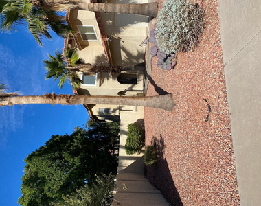 9828 S 44th Street - Photo Thumbnail 2