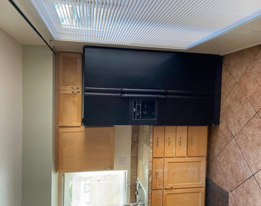 9828 S 44th Street - Photo Thumbnail 12