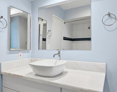 6480 N 82nd Street - Photo Thumbnail 18