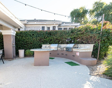 15221 N Clubgate Drive - Photo Thumbnail 16