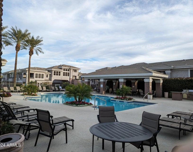 15221 N Clubgate Drive - Photo Thumbnail 17