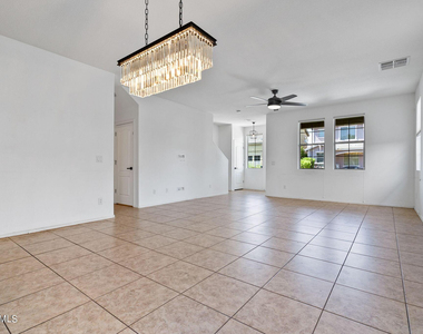 3771 E Kristal Way - Photo Thumbnail 6