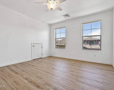 3771 E Kristal Way - Photo Thumbnail 21