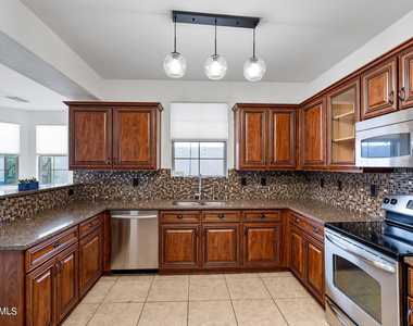 3771 E Kristal Way - Photo Thumbnail 18