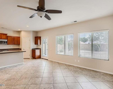 2039 W Kathleen Road - Photo Thumbnail 12