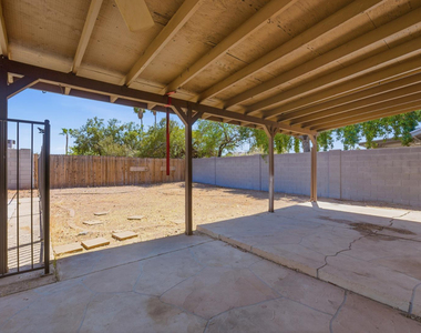 4047 W Sweetwater Avenue - Photo Thumbnail 6