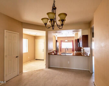 7401 W Arrowhead Clubhouse - Photo Thumbnail 19