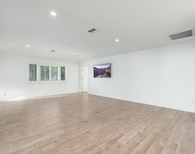 6709 E Monterosa Street - Photo Thumbnail 17