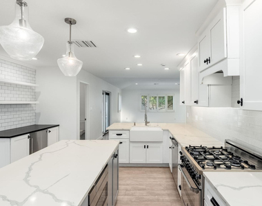 6709 E Monterosa Street - Photo Thumbnail 12