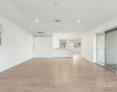 6709 E Monterosa Street - Photo Thumbnail 20