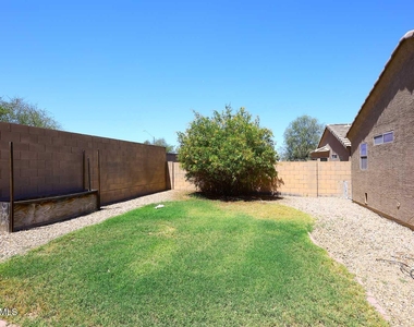 10945 W Loma Lane - Photo Thumbnail 27
