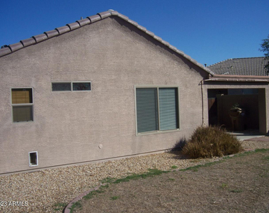 10945 W Loma Lane - Photo Thumbnail 17