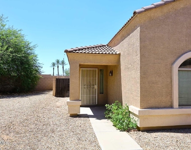 10945 W Loma Lane - Photo Thumbnail 32