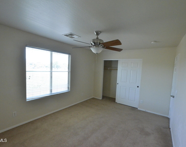3995 E Trigger Way - Photo Thumbnail 17