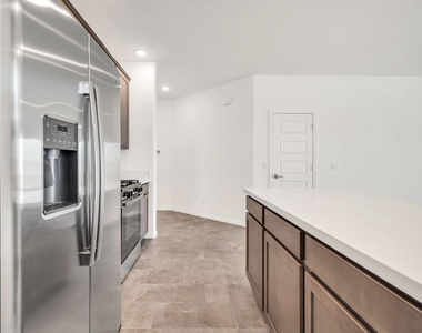13244 W Ranch Gate Road - Photo Thumbnail 11