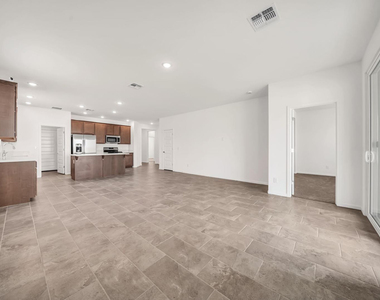 13244 W Ranch Gate Road - Photo Thumbnail 6