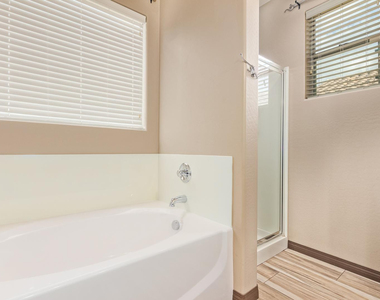 2624 W Beautiful Lane - Photo Thumbnail 23