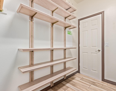 2624 W Beautiful Lane - Photo Thumbnail 25