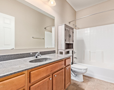 2624 W Beautiful Lane - Photo Thumbnail 13