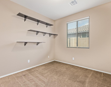 2624 W Beautiful Lane - Photo Thumbnail 16