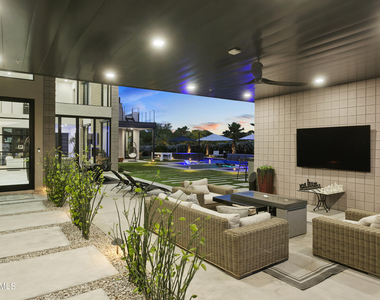 10019 N 57th Street - Photo Thumbnail 83