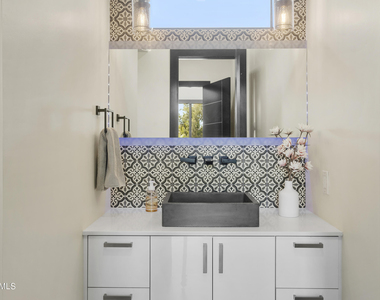 10019 N 57th Street - Photo Thumbnail 27