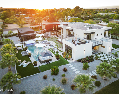 10019 N 57th Street - Photo Thumbnail 8