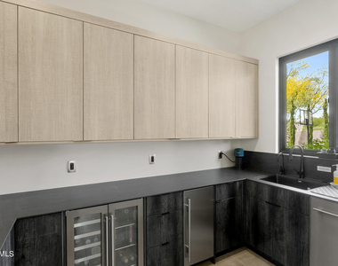 10019 N 57th Street - Photo Thumbnail 24