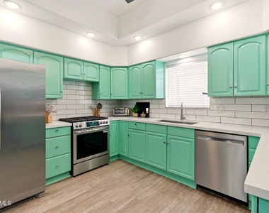 8140 E Pine Drive - Photo Thumbnail 10