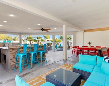 8140 E Pine Drive - Photo Thumbnail 16