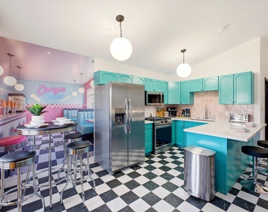 8140 E Pine Drive - Photo Thumbnail 6